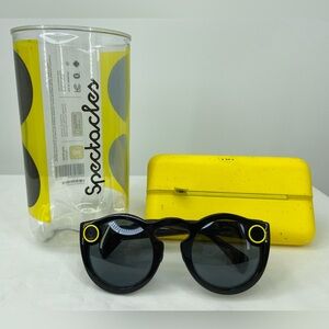 Snap Chat Spectacles 1st generation Case + Charger‎ incl